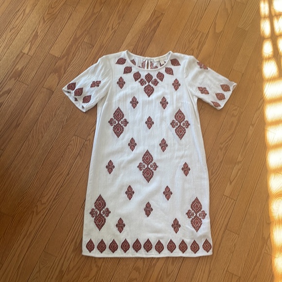 MICHAEL by Michael Kors White T-Shirt Dress with detailed embellishments- Size 8 - Picture 9 of 9